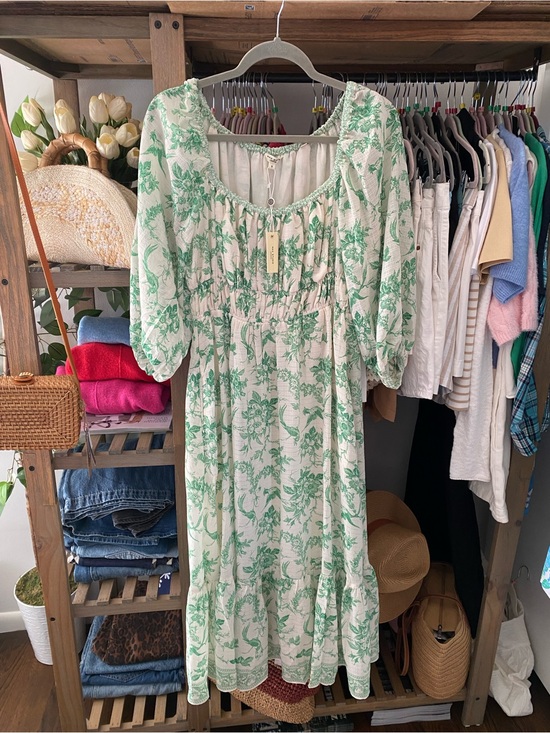 Max Studio Dresses & Skirts - Green Floral Peasant Midi Dress